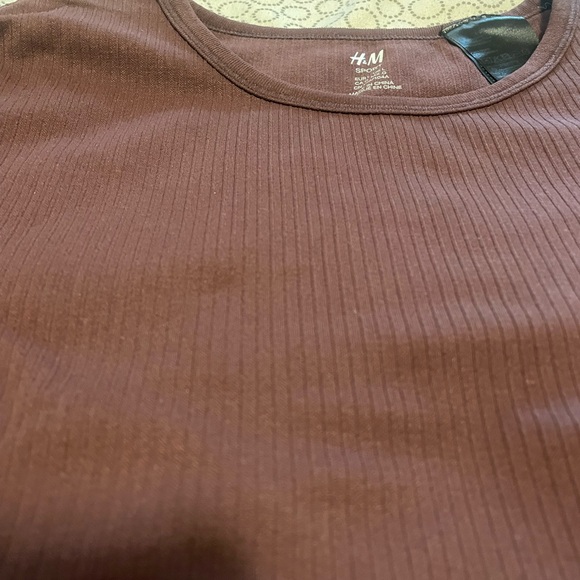 H&M Cropped Sport Long Sleeve - Picture 4 of 4